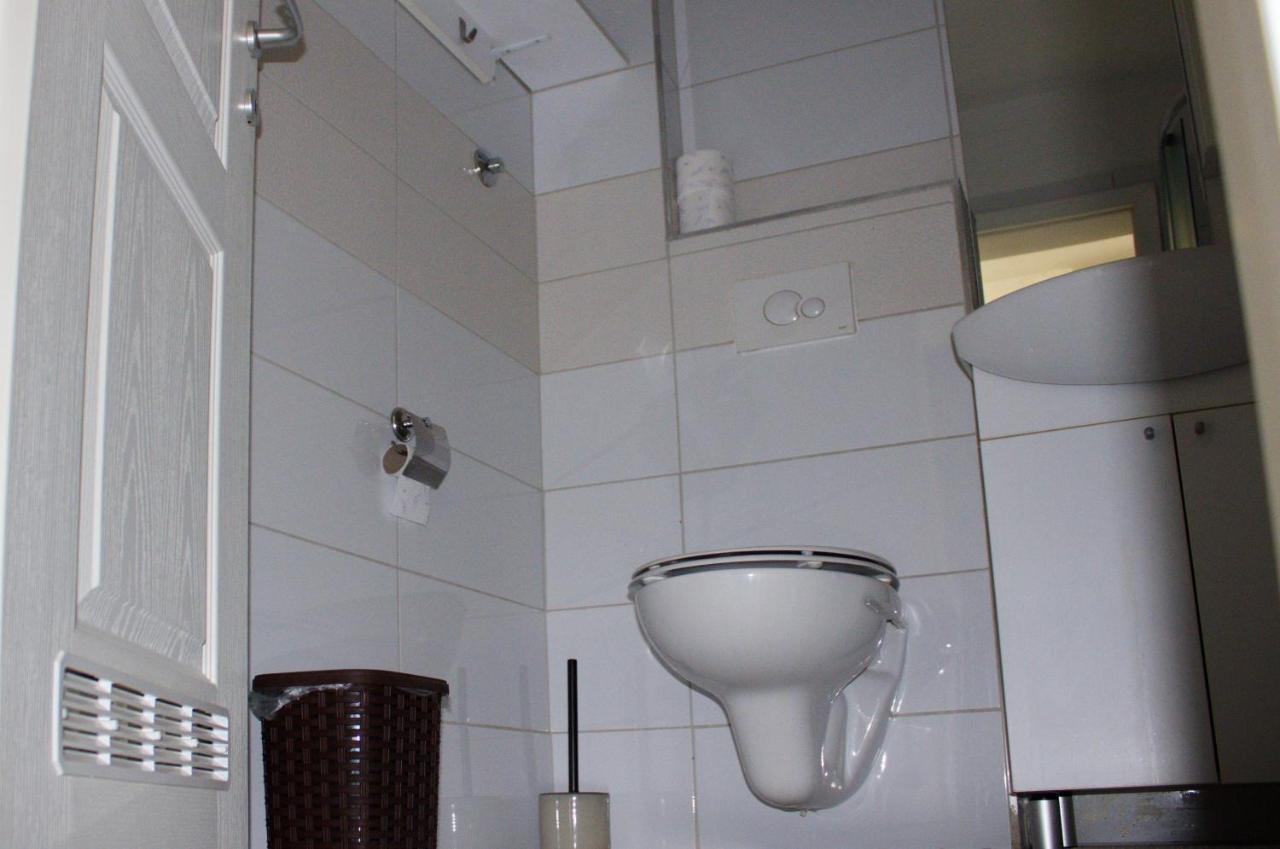 Studio Apartman Miljacka 13 Szarajevó Kültér fotó